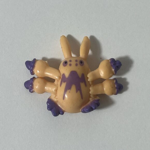 GALAVANTULA Pokemon Collectable Micro Mini figure - Picture 1 of 4